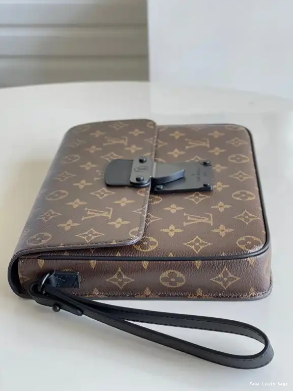 Cheap LOCK S VUITTON LOUIS POUCH A4 0501